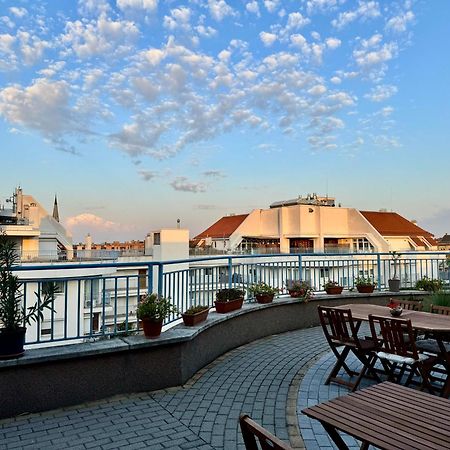 Rooftop City Residence With Deep Garage 부다페스트 외부 사진