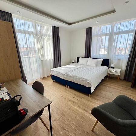 Rooftop City Residence With Deep Garage 부다페스트 외부 사진