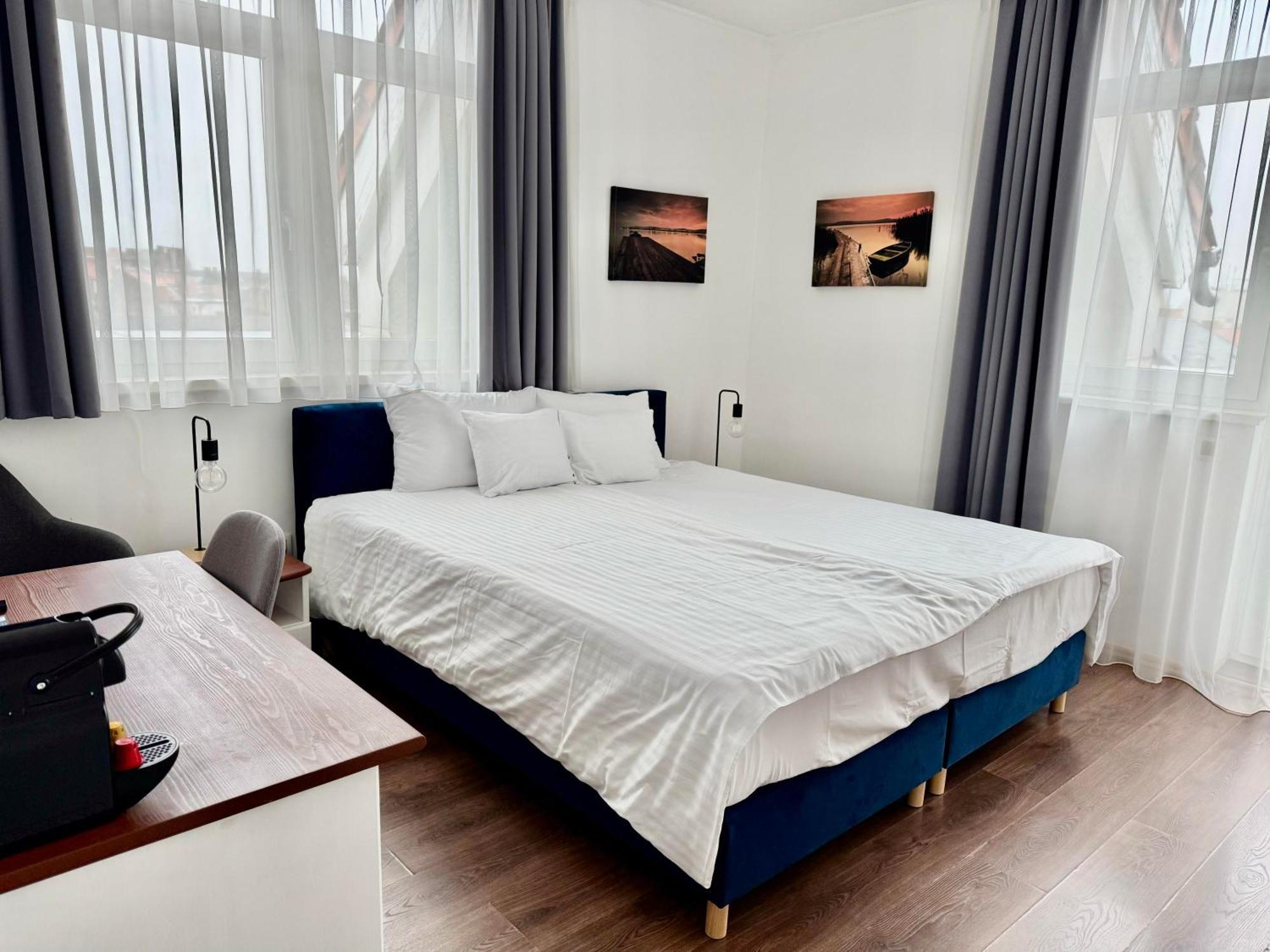 Rooftop City Residence With Deep Garage 부다페스트 외부 사진