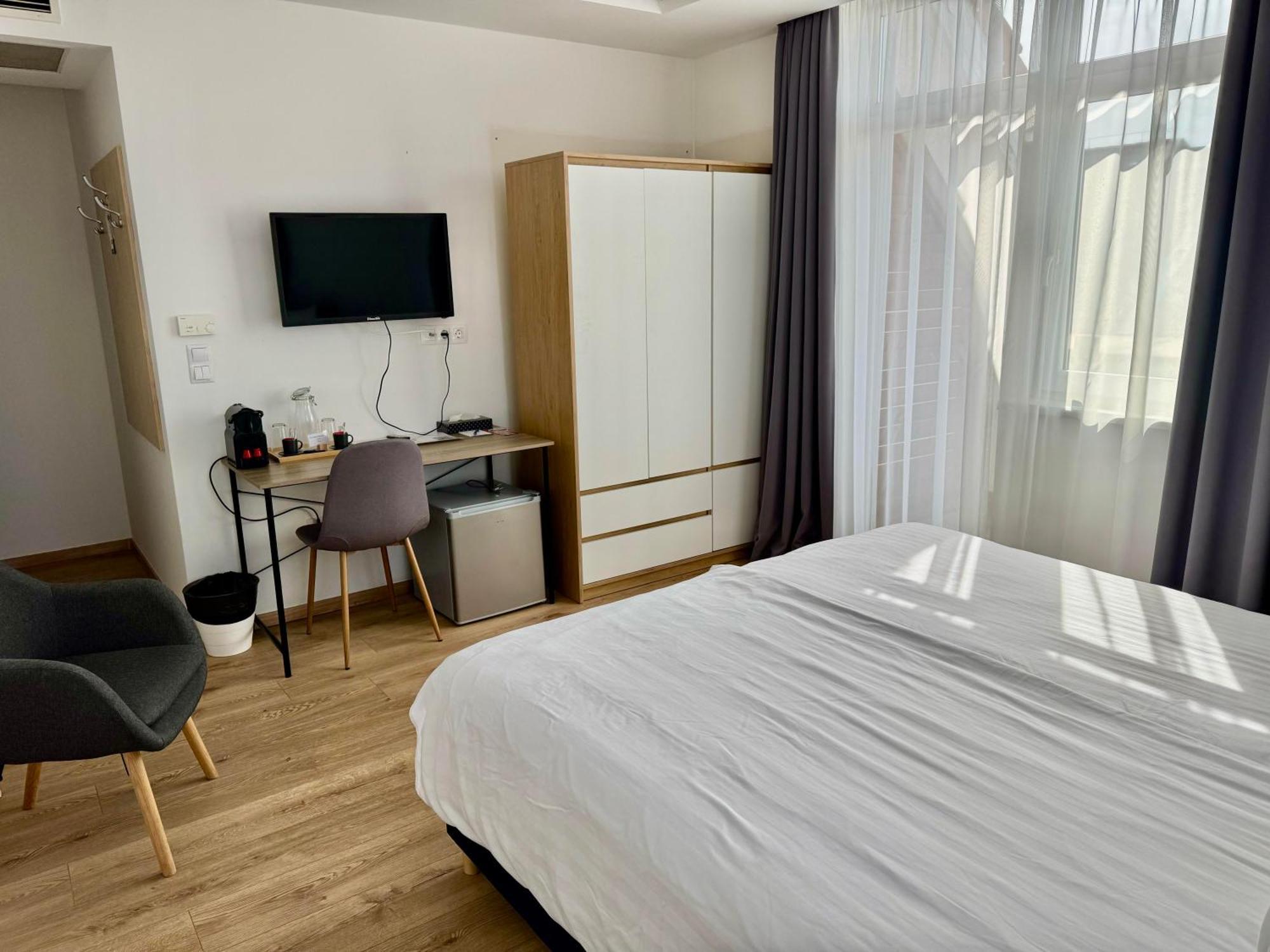 Rooftop City Residence With Deep Garage 부다페스트 외부 사진