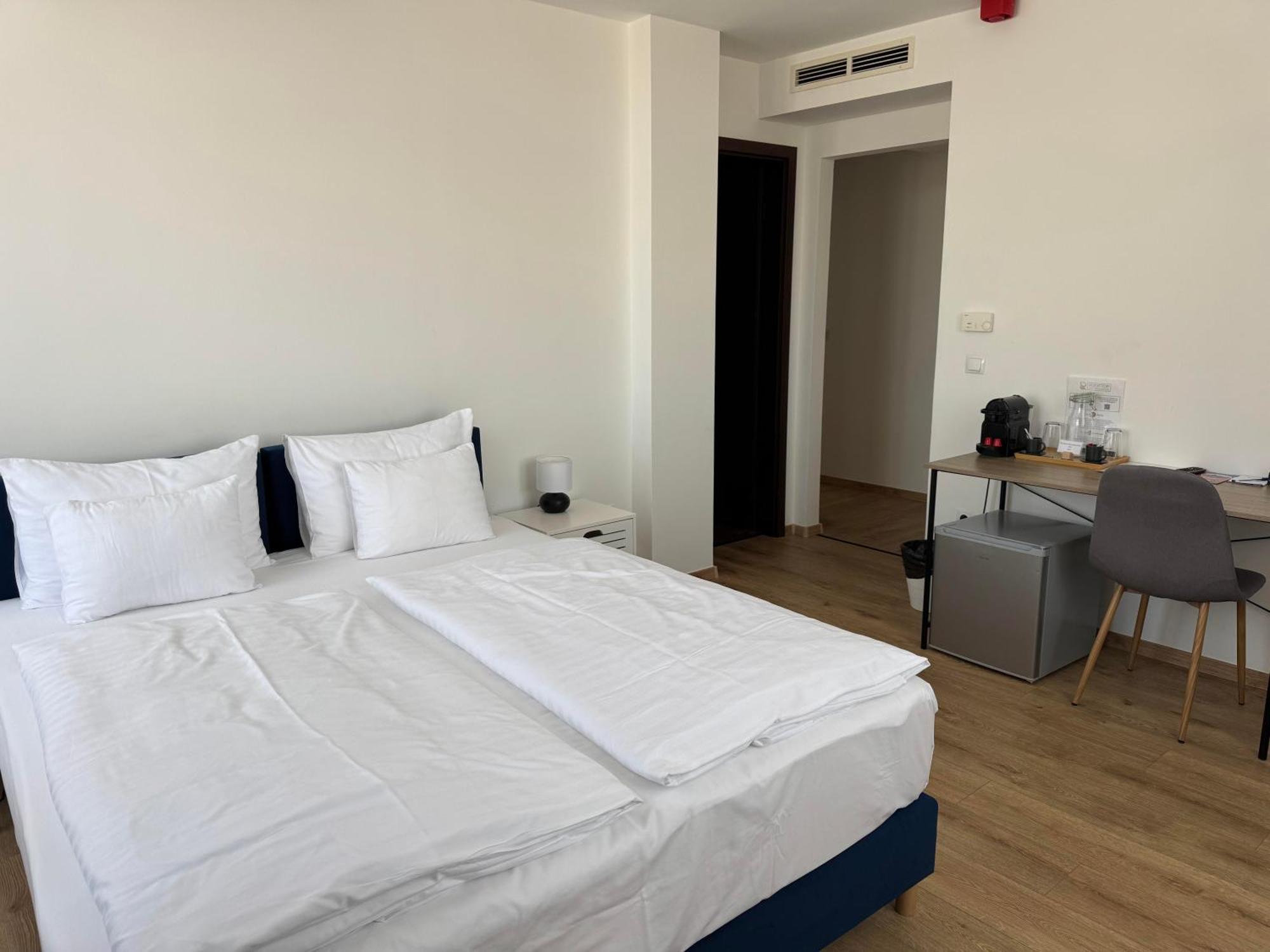 Rooftop City Residence With Deep Garage 부다페스트 외부 사진